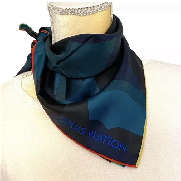 Louis Vuitton Silk Scarf Bandana Neck Scarf Camo - Picture 2 of 9